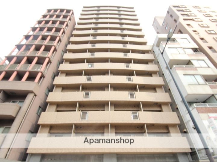 広島県広島市中区宝町の賃貸マンションの外観