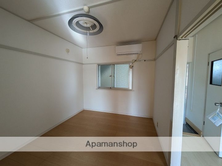 広島県広島市中区江波東1丁目の賃貸マンション403の内装