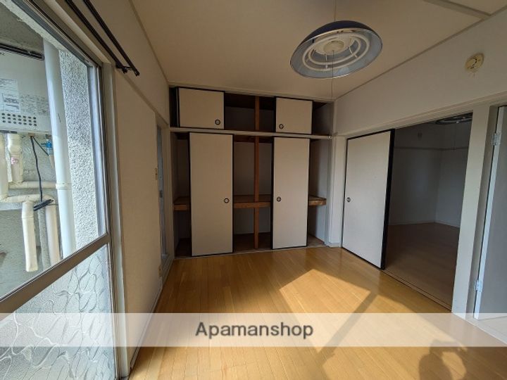 広島県広島市中区江波東1丁目の賃貸マンション403の内装