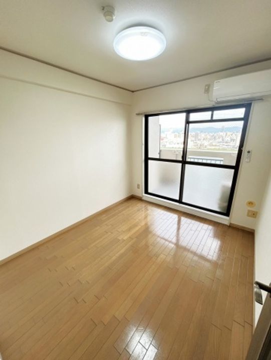 トーカンキャステール己斐本町の居間