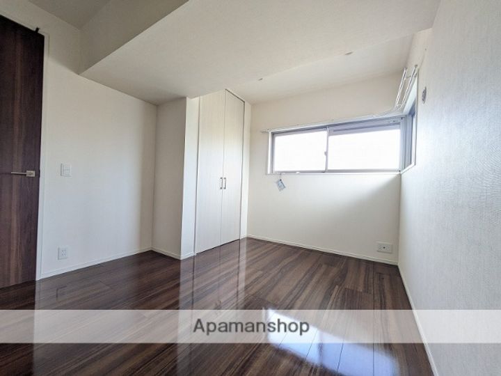 広島県広島市中区加古町の賃貸マンションの内装