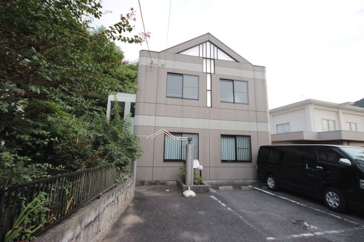 クレストールの外観
