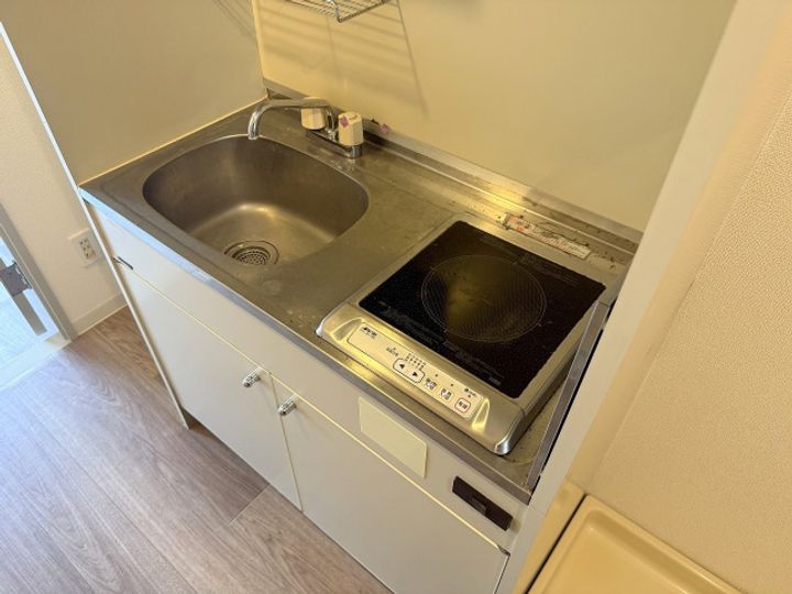 第15片山ビル503号室のキッチン