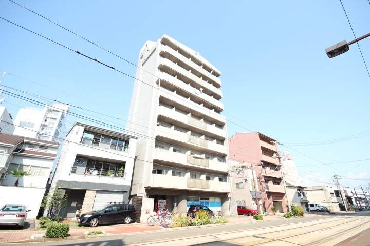 第15片山ビル503号室の外観
