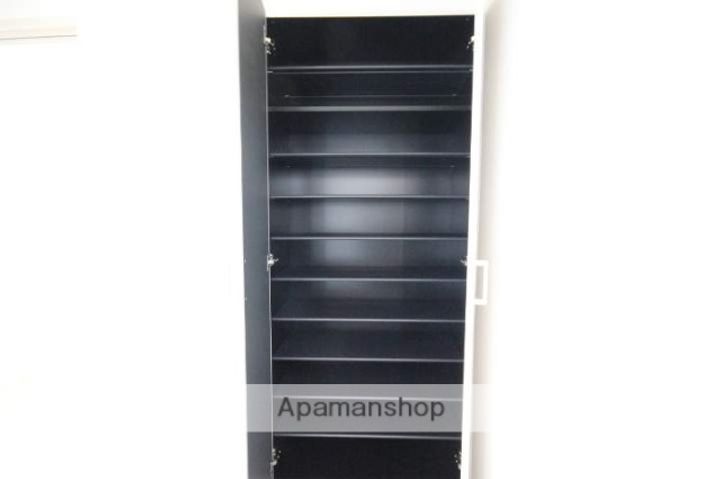 広島県広島市西区古江西町の賃貸マンションの内装