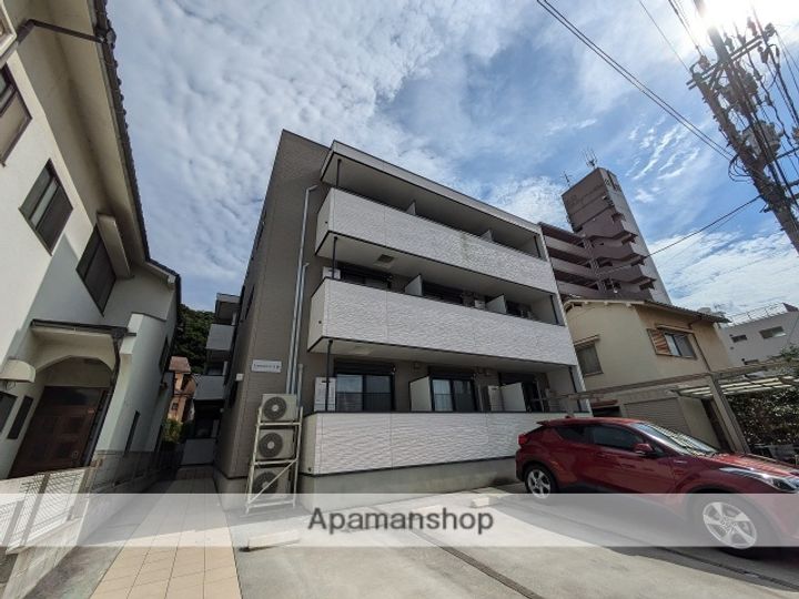 広島県広島市中区江波二本松2丁目の賃貸アパートの外観
