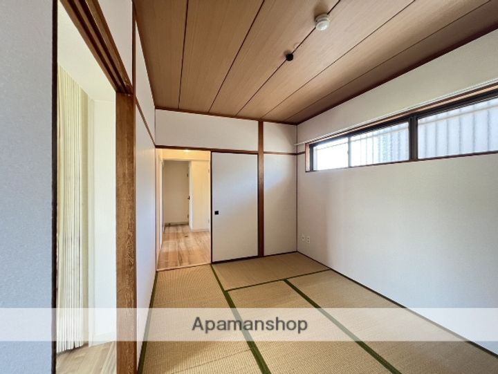 広島県広島市安佐南区緑井8丁目の賃貸マンションの内装