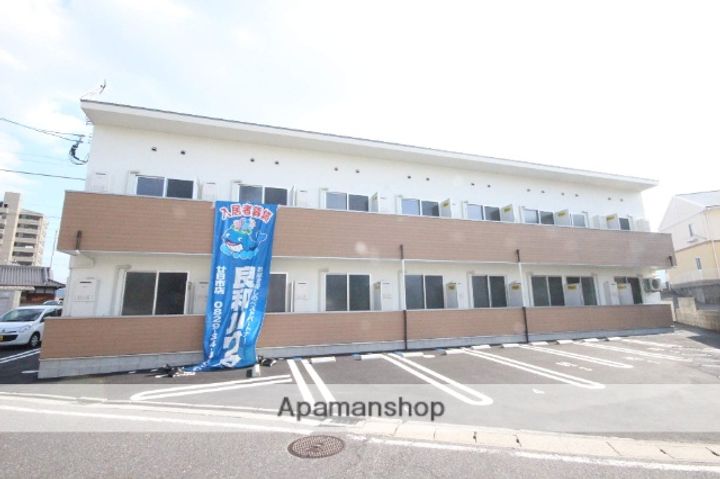 広島県廿日市市宮島口西2丁目の賃貸アパートの外観