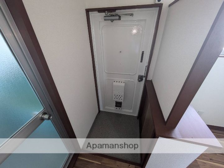広島県広島市南区東雲1丁目の賃貸マンションの玄関
