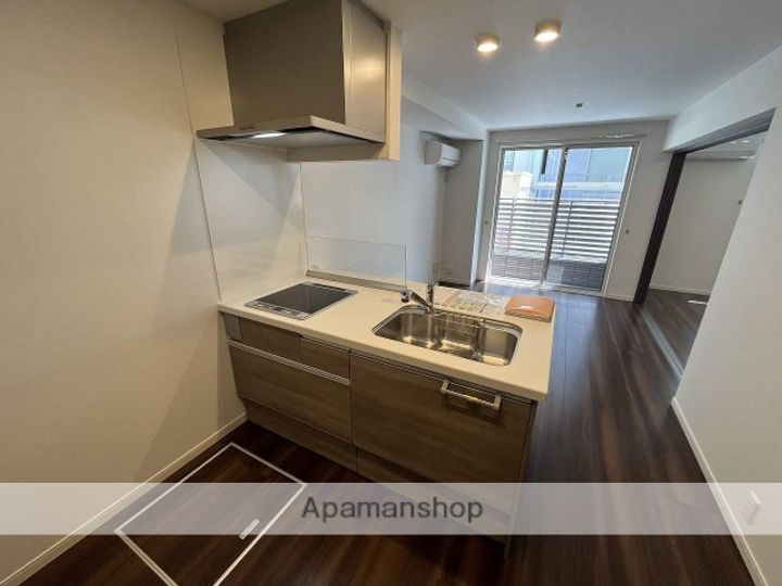 広島県広島市中区広瀬北町の賃貸アパートのキッチン