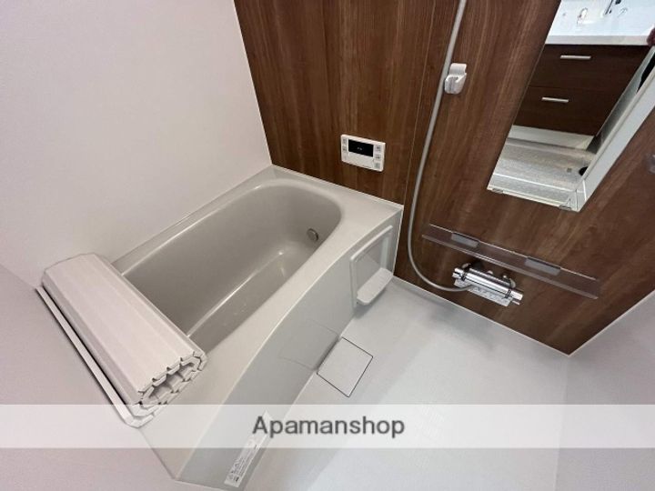 広島県広島市中区広瀬北町の賃貸アパートの風呂