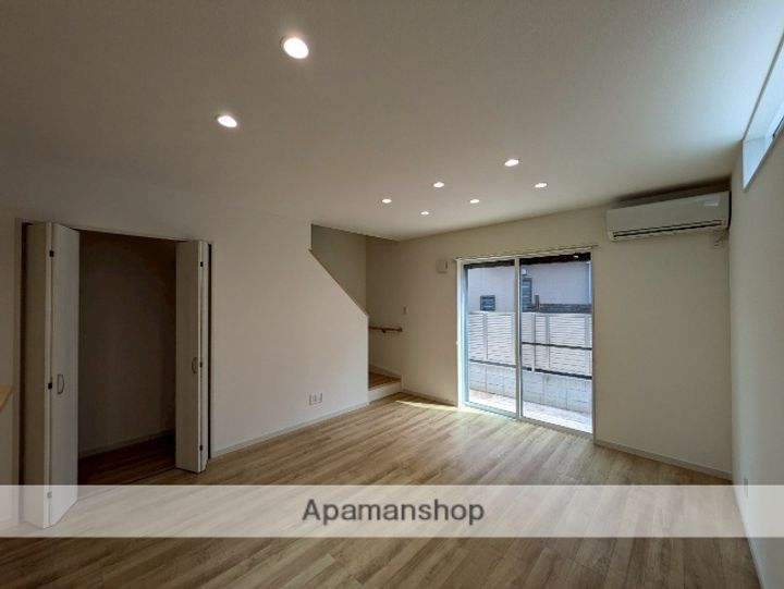 広島県広島市南区段原山崎2丁目(一戸建)の賃貸物件の居間