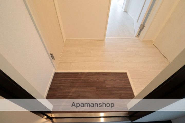 広島県広島市佐伯区三筋1丁目の賃貸アパートの玄関