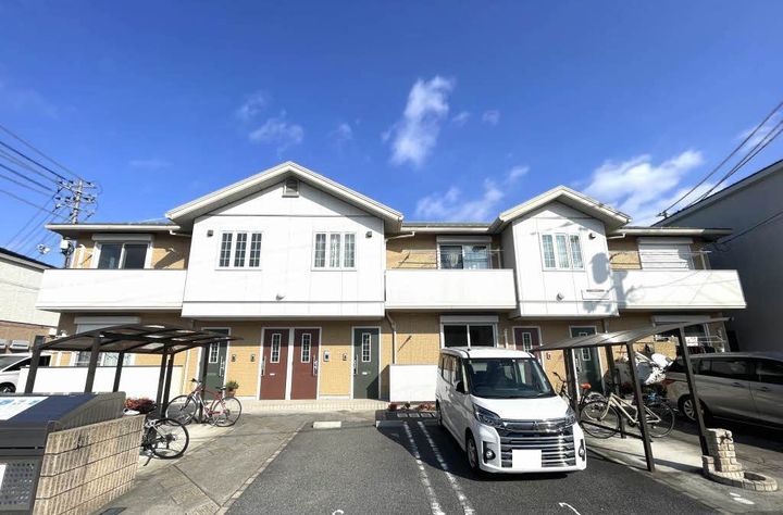 広島県広島市安佐北区深川3丁目の賃貸アパートの外観