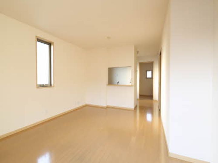 広島県広島市安佐北区三入1丁目の賃貸アパートの居間