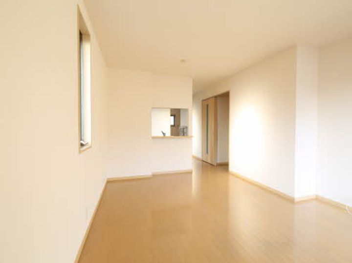 広島県広島市安佐北区三入1丁目の賃貸アパートの居間