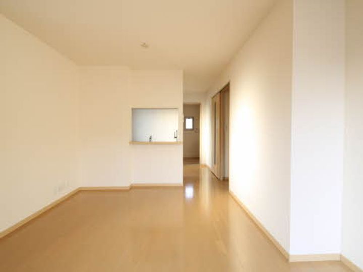 広島県広島市安佐北区三入1丁目の賃貸アパートの居間