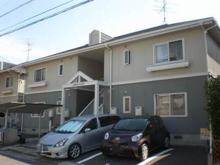 広島県広島市東区中山上2丁目の賃貸アパートの外観