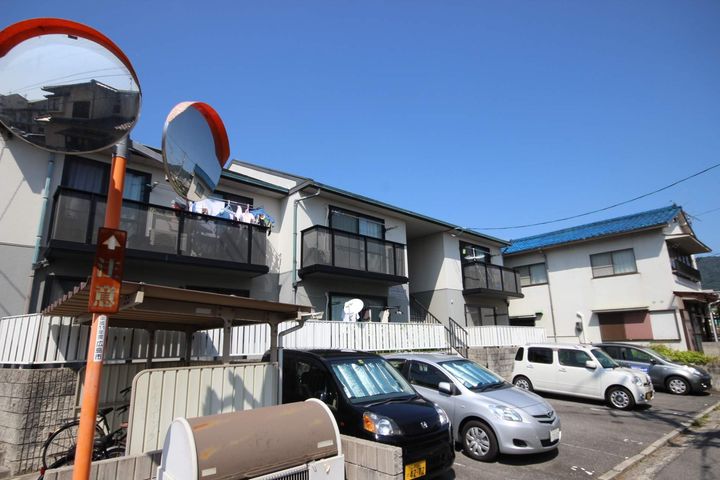 広島県広島市佐伯区五日市駅前2丁目の賃貸アパートの外観