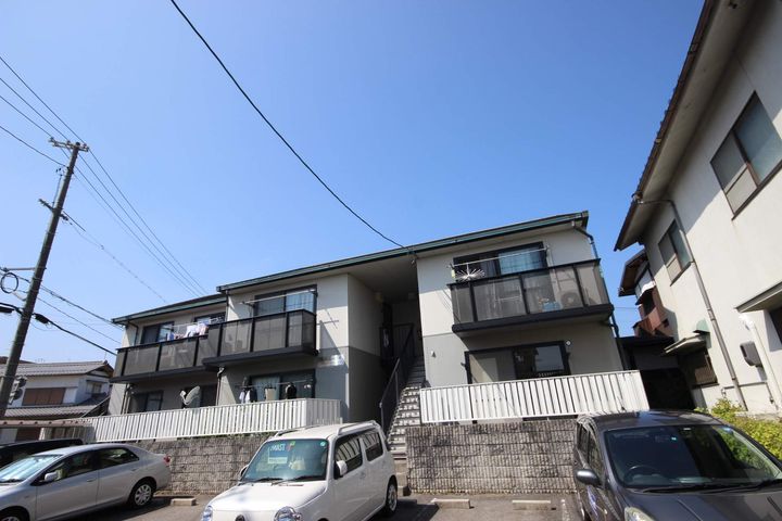 広島県広島市佐伯区五日市駅前2丁目の賃貸アパートの外観