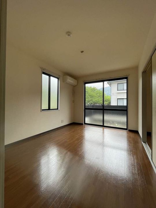 広島県広島市安佐北区小河原町の賃貸アパートの内装