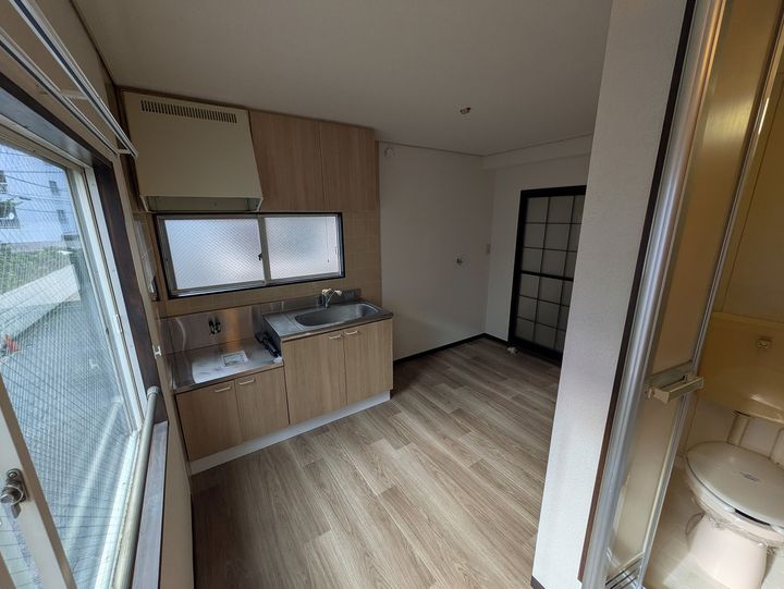 広島県広島市中区住吉町の賃貸アパートの居間