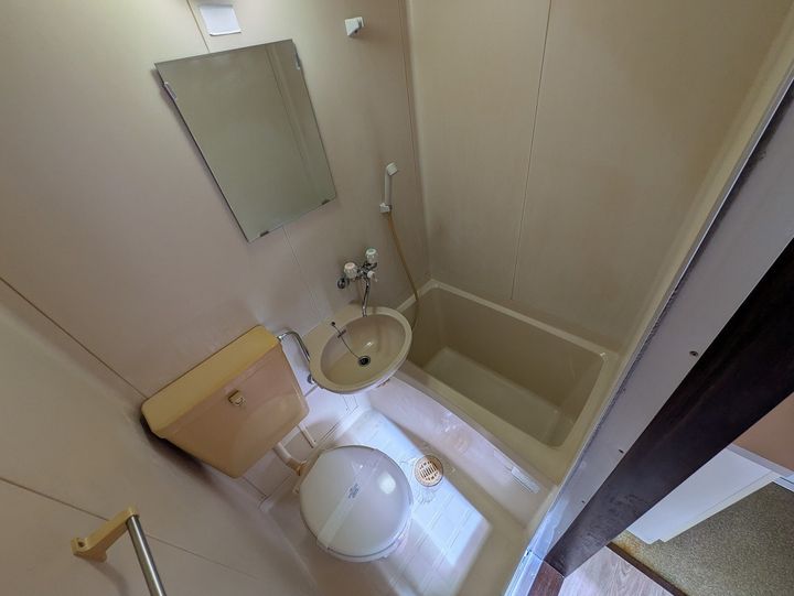 広島県広島市中区住吉町の賃貸アパートの風呂