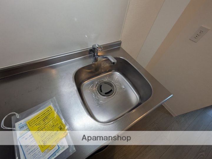 広島県広島市南区西霞町の賃貸アパートの内装