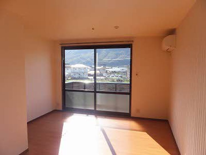 広島県広島市安佐北区亀山2丁目の賃貸アパートのキッチン