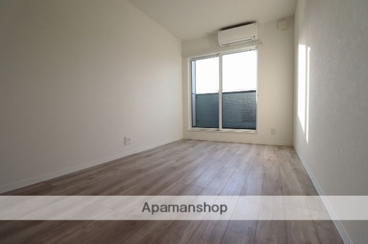 広島県廿日市市地御前1丁目の賃貸アパートの居間