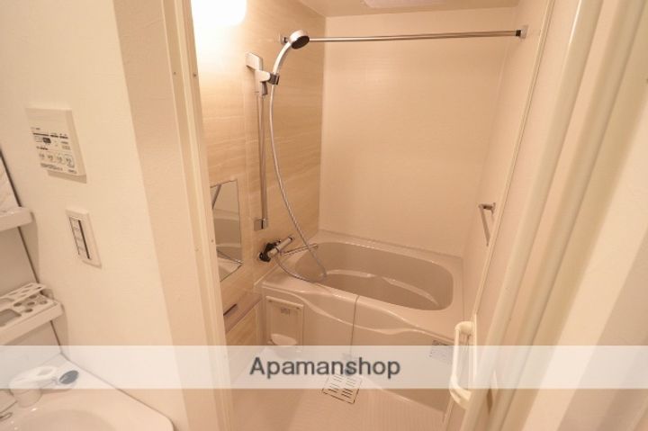 広島県廿日市市地御前1丁目の賃貸アパートの風呂