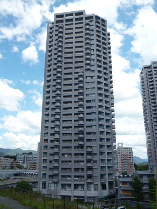 A.CITYタワーズウエストの外観