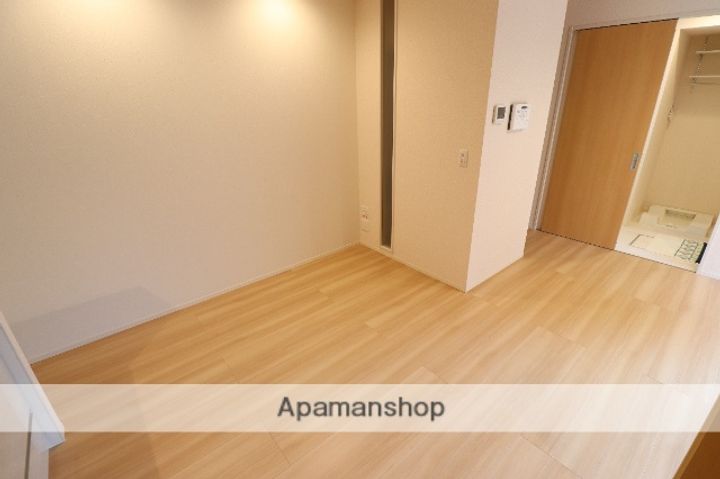 広島県広島市南区段原4丁目の賃貸アパートの居間