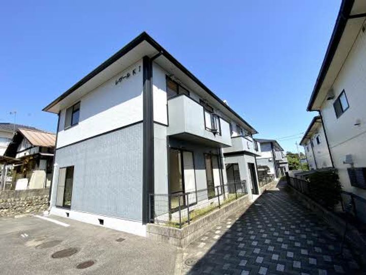 広島県廿日市市佐方の賃貸アパートの外観