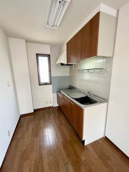 広島県広島市西区高須3丁目の賃貸アパートのキッチン