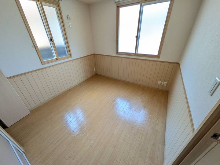 広島県広島市安佐南区上安1丁目の賃貸アパートの内装