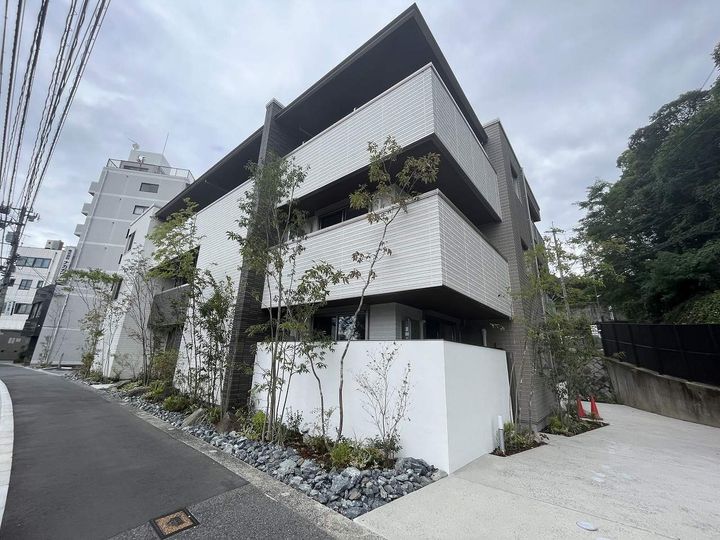 広島県広島市東区牛田南1丁目の賃貸マンションの外観