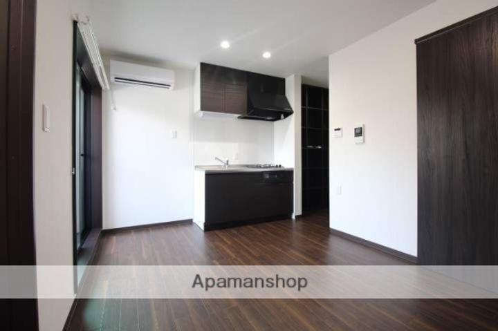 広島県広島市安佐南区長束西2丁目の賃貸アパートの内装