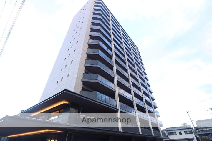 広島県広島市南区東本浦町の賃貸マンションの外観