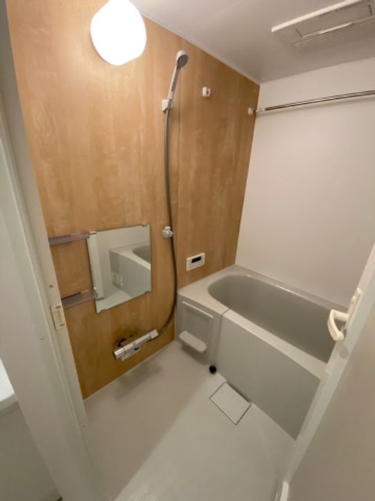 広島県広島市西区竜王町の賃貸アパートの風呂