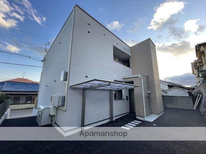 グランデール屋代(旧COLLINA屋代)102の外観