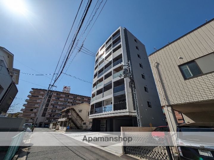 広島県広島市中区吉島町の賃貸マンションの外観