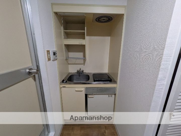 広島県広島市中区榎町の賃貸マンションのキッチン