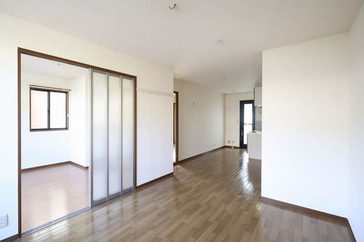 広島県広島市東区戸坂桜上町の賃貸アパートの内装