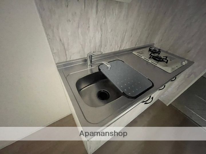 広島県広島市西区草津浜町の賃貸アパートの内装