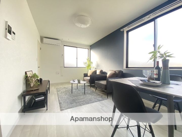 広島県広島市東区戸坂山根2丁目の賃貸アパートの内装