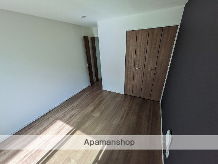 広島県広島市西区中広町2丁目の賃貸アパートの居間