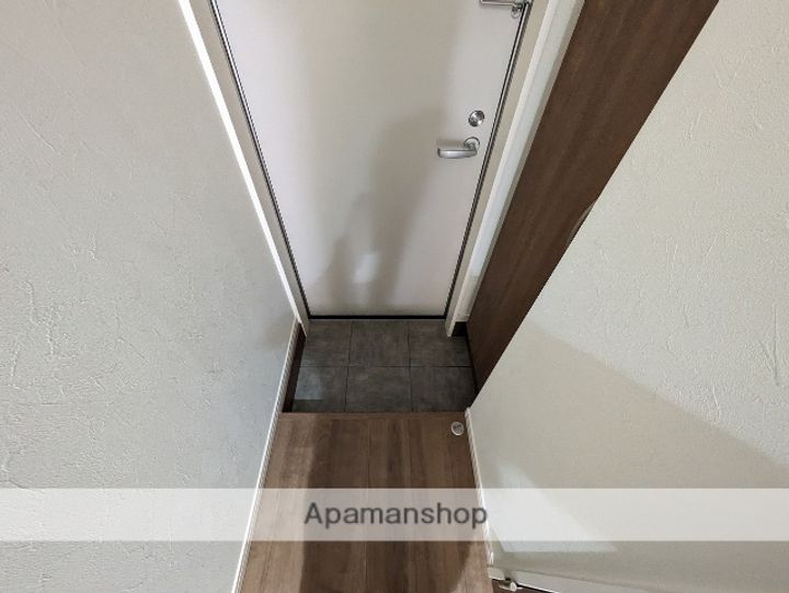 広島県広島市西区中広町2丁目の賃貸アパートの玄関