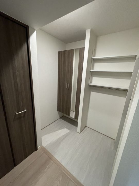 D−ROOM高須2丁目 B棟の玄関