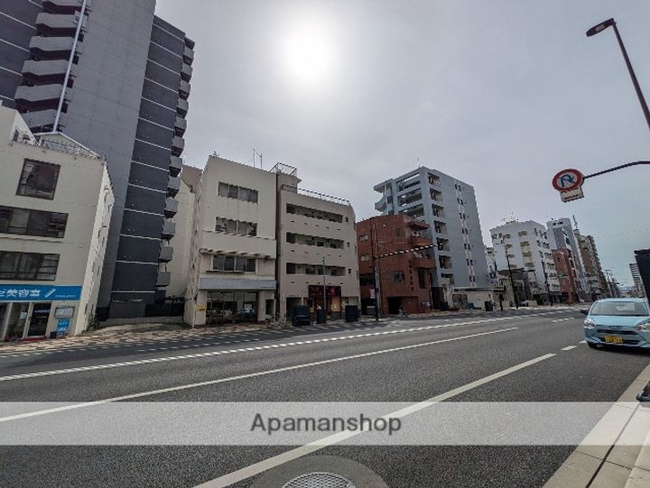 広島県広島市中区住吉町の賃貸マンション401の外観
